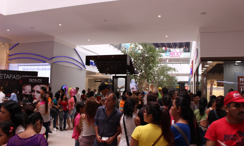 EL MALL DEL PACIFICO ABRIÓ SUS PUERTAS